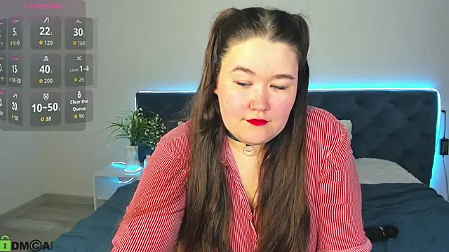 Miss Triss online show from July 24, 2026, 8:21 am