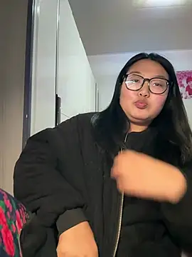 Snapshot of Titi-005 chatting on March 3, 2026, 12:45 pm Titi-005 online show from March 3, 2026, 12:45 pm