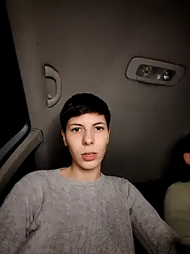 Rox rouge online show from March 7, 2026, 6:35 pm