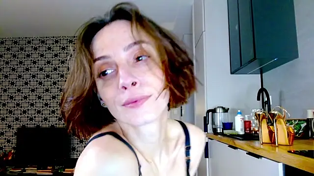 misssweet online show from March 24, 2026, 10:43 pm