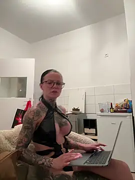 SkinnyLilly online show from July 16, 2026, 8:50 pm