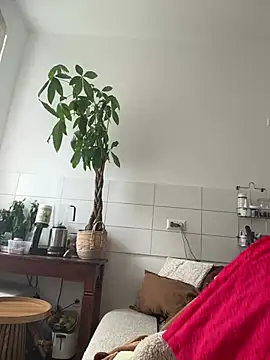 SkinnyLilly online show from July 28, 2026, 12:34 pm