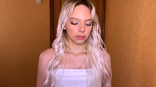 YawingSanguine online show from March 17, 2026, 9:12 am