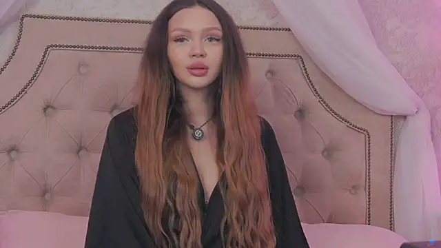 Snapshot of MelanieSutton chatting on June 20, 2026, 3:00 am MelanieSutton online show from June 20, 2026, 3:00 am