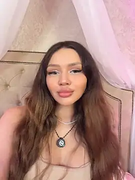 Snapshot of MelanieSutton chatting on July 7, 2026, 5:54 am MelanieSutton online show from July 7, 2026, 5:54 am