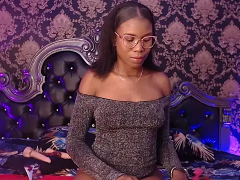 DanellaZiu online show from April 3, 2026, 1:17 pm