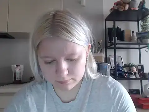 Snapshot of LenaSecret19 chatting on July 13, 2026, 5:40 am LenaSecret19 online show from July 13, 2026, 5:40 am