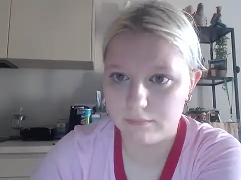 Snapshot of LenaSecret19 chatting on August 4, 2026, 5:34 am LenaSecret19 online show from August 4, 2026, 5:34 am