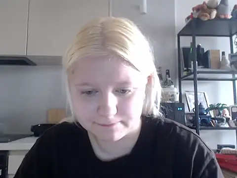 Snapshot of LenaSecret19 chatting on July 7, 2026, 6:47 am LenaSecret19 online show from July 7, 2026, 6:47 am