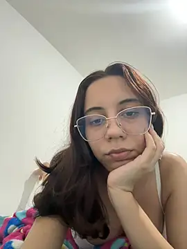 Snapshot of Nicole_Cute04 chatting on August 9, 2026, 3:23 am Nicole Cute04 online show from August 9, 2026, 3:23 am