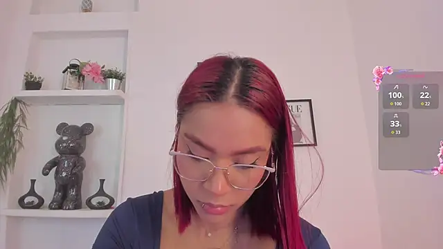 Snapshot of Im_Scarlett_ chatting on April 24, 2026, 6:21 pm Im Scarlett online show from April 24, 2026, 6:21 pm