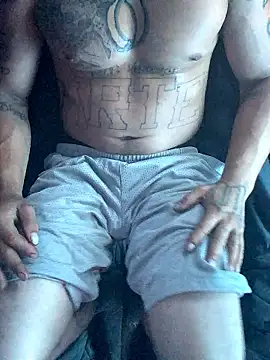 Donkie909 online show from April 17, 2026, 10:56 pm