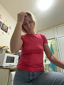 Secret Ladyx online show from June 2, 2026, 6:24 am