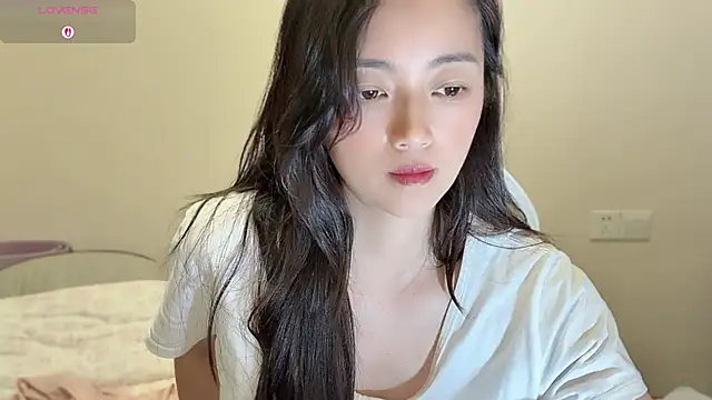 jinxiyao01 online show from June 17, 2026, 2:27 pm