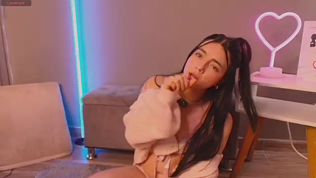 Im Elaris online show from April 10, 2026, 2:35 pm