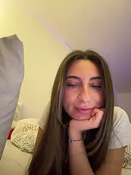 CuteJuliaa online show from March 8, 2026, 2:04 am