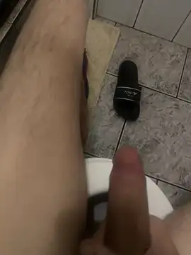 6dilax9 online show from April 24, 2026, 8:33 pm