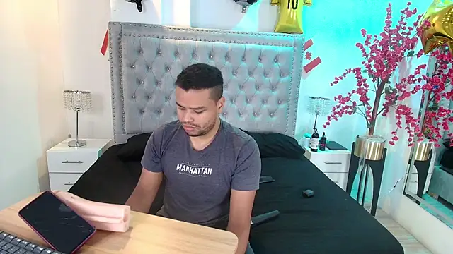 TarlyWho online show from July 13, 2026, 11:31 am