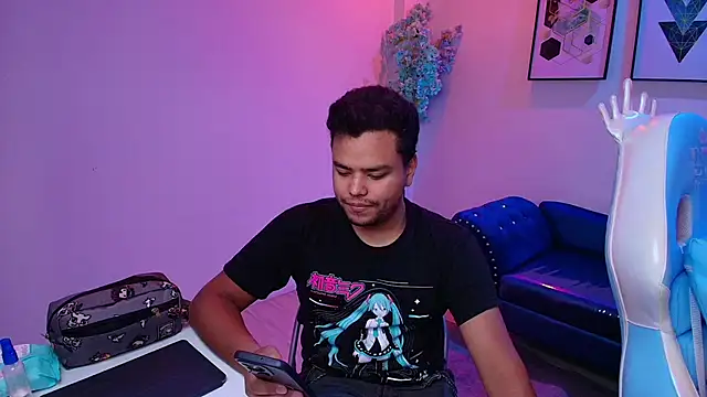 TarlyWho online show from June 14, 2026, 11:33 am