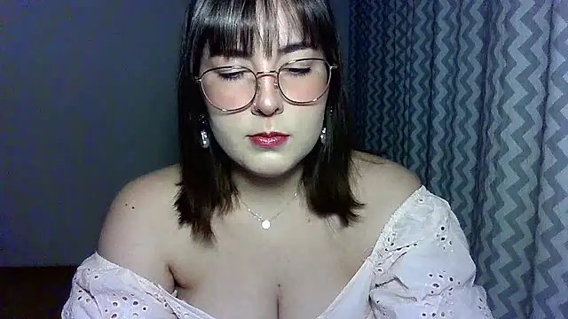 ClaraHard online show from July 5, 2026, 7:10 pm