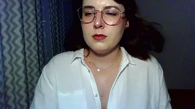 ClaraHard online show from July 1, 2026, 6:30 pm