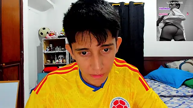 Snapshot of gomitaboy1 chatting on July 17, 2026, 7:22 pm gomitaboy1 online show from July 17, 2026, 7:22 pm