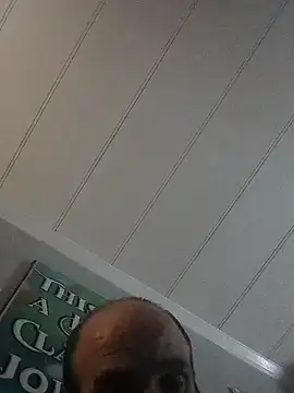 CirclingClass online show from November 23, 2025, 11:09 am