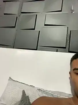 negro23cmdotado online show from April 29, 2026, 3:21 am