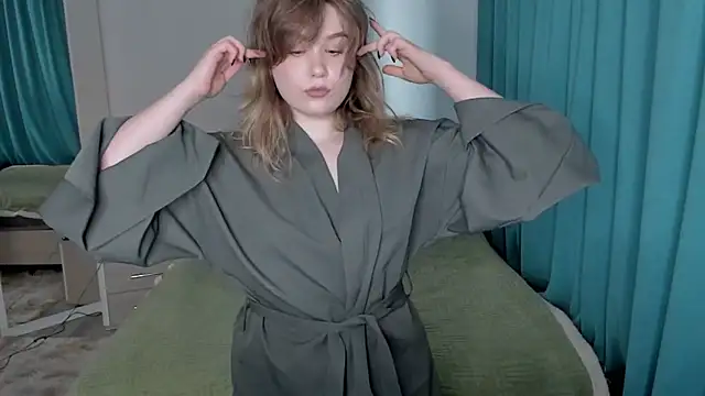 JennyHardy online show from July 15, 2026, 1:51 pm