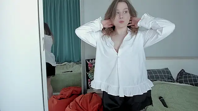 JennyHardy online show from June 6, 2026, 1:27 pm