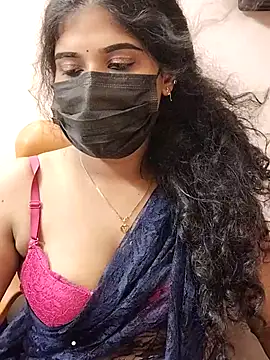 Sunitha28 online show from April 19, 2026, 3:57 pm