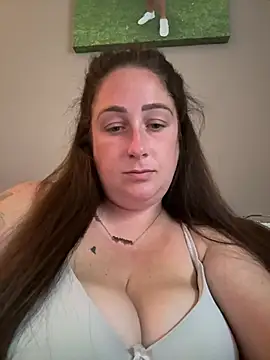 CurvyCatx online show from June 30, 2026, 8:25 am