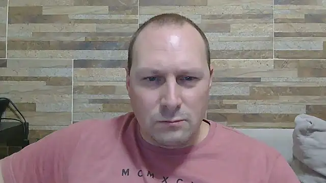 Snapshot of lustonfan chatting on August 1, 2026, 7:45 pm lustonfan online show from August 1, 2026, 7:45 pm