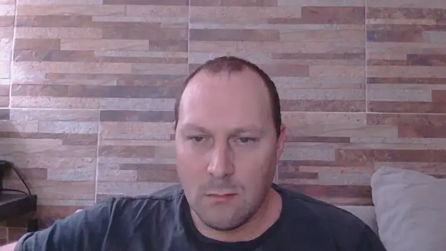Snapshot of lustonfan chatting on July 24, 2026, 1:40 pm lustonfan online show from July 24, 2026, 1:40 pm