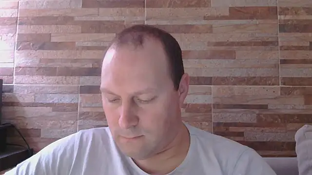 Snapshot of lustonfan chatting on July 25, 2026, 12:44 pm lustonfan online show from July 25, 2026, 12:44 pm