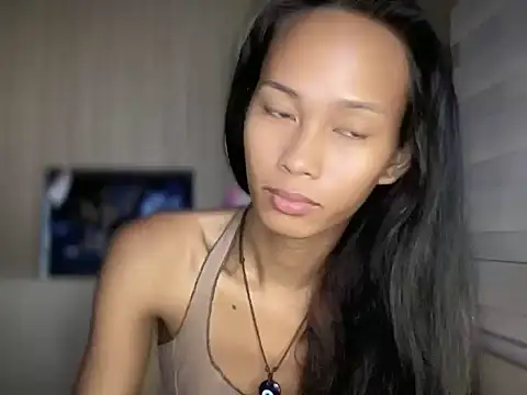 Sunkissed seductress online show from April 27, 2026, 8:18 pm