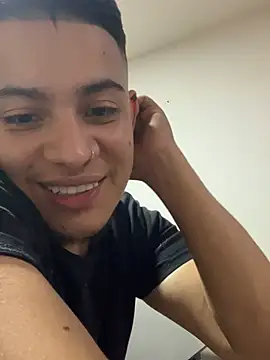 OliverTabordaa online show from April 1, 2026, 9:23 pm