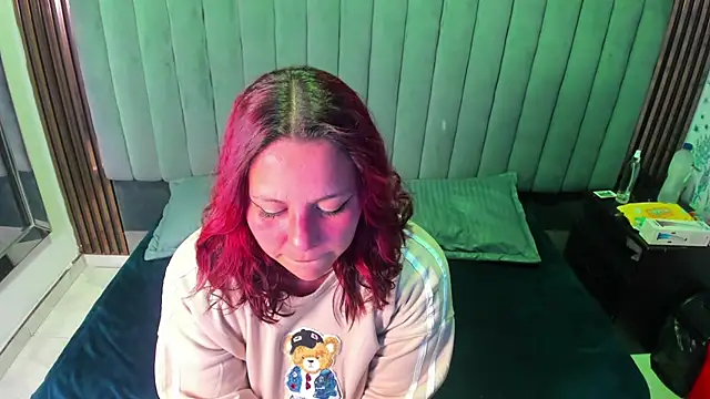 Ivy Brown  online show from April 16, 2026, 2:23 am