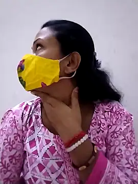 angelmoumita online show from April 9, 2026, 6:03 pm