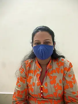 angelmoumita online show from April 7, 2026, 5:26 pm