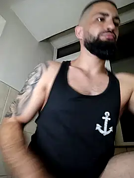 Tommy Porn  online show from April 29, 2026, 9:32 pm