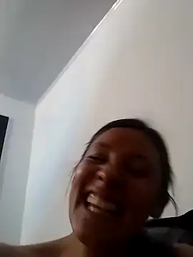 CynthiaMore online show from May 18, 2026, 3:39 am