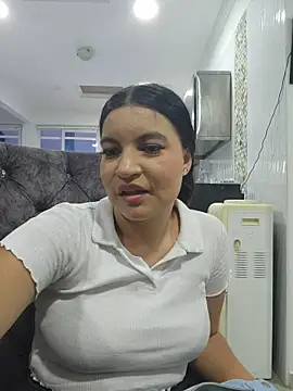 Pretty Julieta online show from April 7, 2026, 10:33 pm