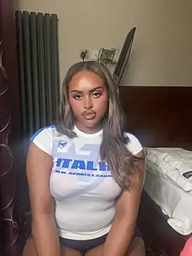 Snapshot of Realriyaaa chatting on April 3, 2026, 10:16 pm Realriyaaa online show from April 3, 2026, 10:16 pm