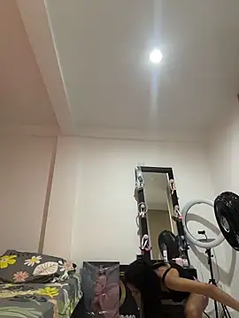 leilani X online show from April 12, 2026, 3:15 pm