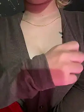 Snapshot of Weter_squirt77 chatting on March 10, 2026, 5:17 pm Weter squirt77 online show from March 10, 2026, 5:17 pm