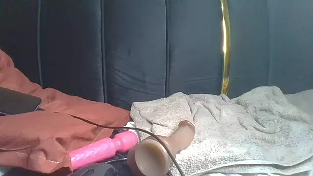 ndivhuwomuleya online show from April 2, 2026, 8:21 am