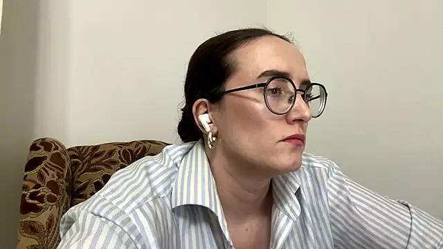 SofiaTease online show from March 9, 2026, 5:38 pm