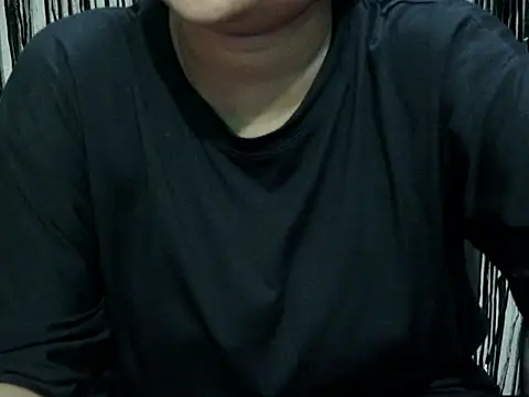 NayraG online show from June 18, 2026, 5:51 pm
