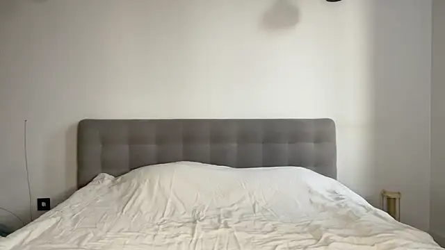 alyrasun online show from March 11, 2026, 6:07 am